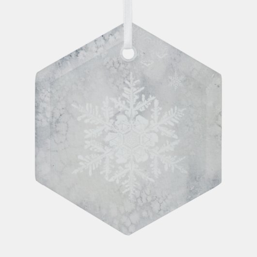 Elegante Snowy Snowflake Weihnachten Ornament Aus Glas (Vorderseite)
