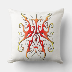 Elegante Stammesmaske mit Flammendesign in abstrak Kissen