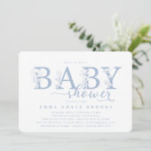 Elegante staubblaue Blumen-Babyshower-Typografie Einladung (Stehend Vorderseite)