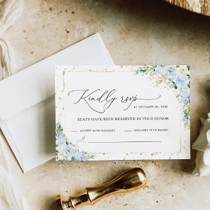 Elegante staubblaue florale Hochzeits-RSVP-Karte RSVP Karte