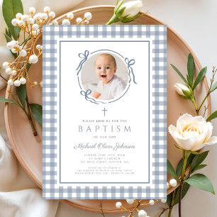 Elegante staubblaue Gingham-Foto Mädchen-Taufe Einladung