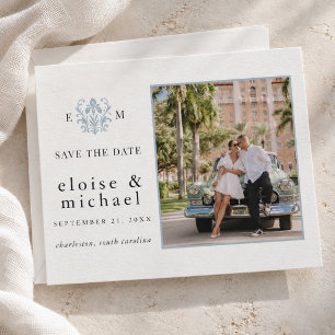 Elegante staubblaue Monogramm-Landgut-Hochzeitsfot Save The Date