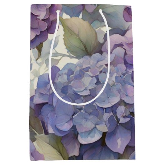 Elegante, staubige, lila Hydrangeas Mittlere Geschenktüte (Vorderseite)