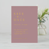 Elegante staubige Rose Wedding Save the Date Folieneinladung (Stehend vorne)