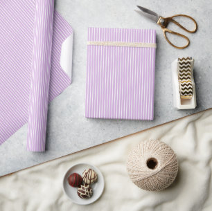 Elegante Streifen Weiß - Sanftes Lila Geschenkpapier