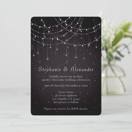 Elegante String Lights QR Code Damask Black Weddin Einladung (Stehend Vorderseite)