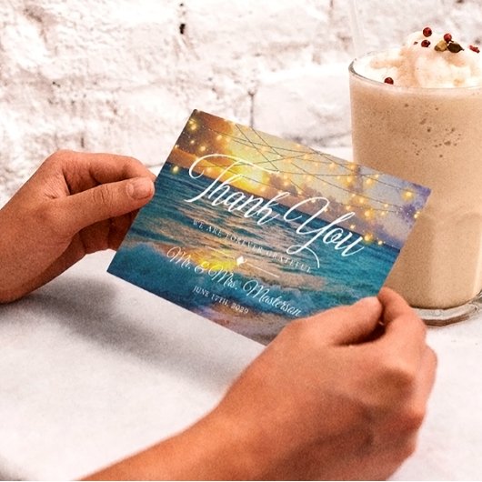 Elegante String Lights Summer Sunset Beach Wedding Dankeskarte