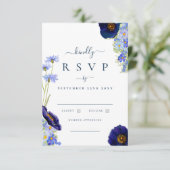 Elegante Summer Floral Blue Wedding Response RSVP Karte (Stehend Vorderseite)