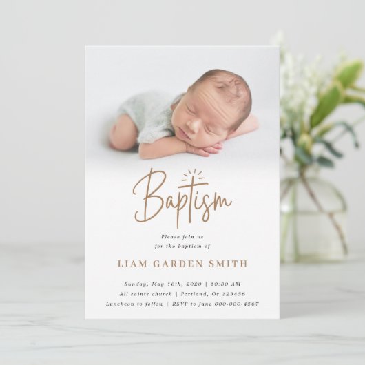 Elegante Taufbecken-Scallops zur Taufe I Einladung (Stehend Vorderseite)