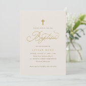 Elegante Taufe Beige Champagne Script Cross Einladung (Stehend Vorderseite)