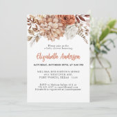 Elegante Terracotta Fall Floral Baby Dusche Einladung (Stehend Vorderseite)
