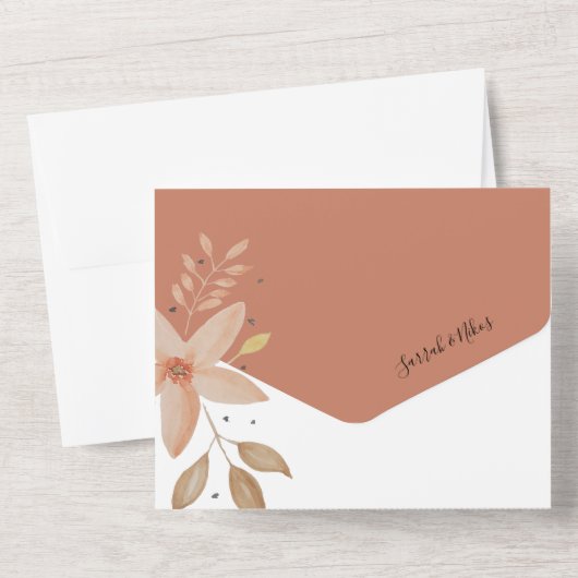 Elegante Terracotta Ombre Blume All In One Einladung (Rückseite)