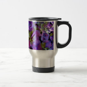 Elegante tief violette rosa magentafarbene florale reisebecher