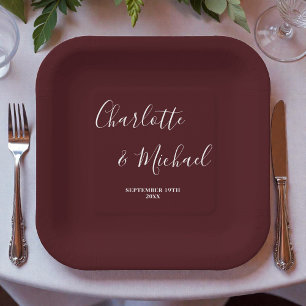 Elegante tiefburgunderfarbene Schrift Minimalistis Pappteller
