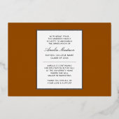 Elegante Tinte Script Foto Grad Burnt Orange Card Folieneinladung (Rückseite)