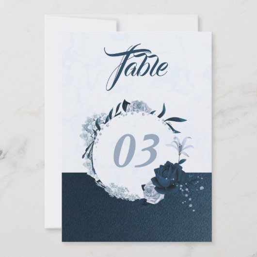 Elegante Tischnummer mit blauen Blumen (Vorderseite)