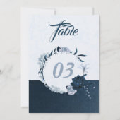 Elegante Tischnummer mit blauen Blumen (Rückseite)