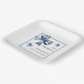 Elegante Trendy Bows Class of 2025 Graduate Pappteller (Gewinkelt)