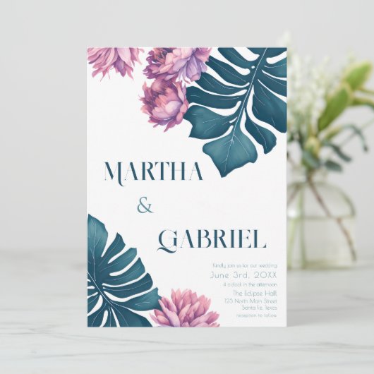 Elegante Tropical Summer Monstera Hochzeit Einladung (Stehend Vorderseite)