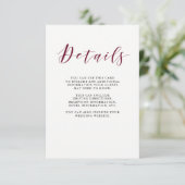 Elegante Typografie | Marsala Guest Details Begleitkarte (Stehend Vorderseite)