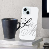 Elegante Typografie Monogram iPhone 15 Hülle
