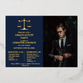 Elegante Typografy Law School Graduation Party Folieneinladung (Vorderseite)