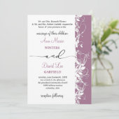 Elegante und moderne White Floral Script Hochzeit Einladung (Stehend Vorderseite)