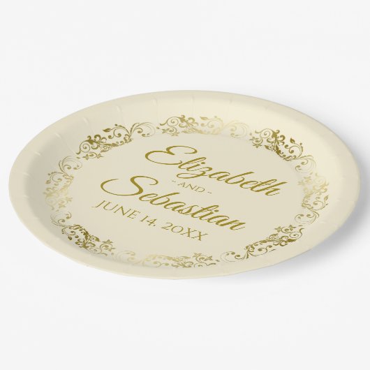 Elegante Verzierte Border Gold & Cream Wedding Pappteller (Schrägansicht)