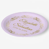 Elegante Verzierte Border Lilac Lila & Gold Hochze Pappteller (Schrägansicht)