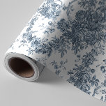 Elegante Vintage französische Stickereitoilette Geschenkpapier<br><div class="desc">Elegantes und verziertes Vintag-weiß-blaues Jouy-Muster mit exotischen Blume,  Weinreben und Blättern,  die mit Garland und Körben von Rose verwoben sind. Dieses Muster wurde um 1910 in der Smithsonian-Sammlung aus einem historischen französischen Textilfragment adaptiert.</div>