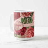 Elegante Vintage rosa Rote Rosen Mit Monogramm Kaffeetasse (Vorderseite Links)