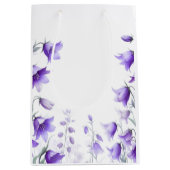 Elegante violette Blumen Mittlere Geschenktüte (Vorderseite)
