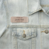 Elegante Vorlage für handgeschriebenen Skripttext  Namensschild (Beispiel)