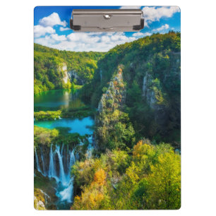 Elegante Wasserfallszene, Kroatien Klemmbrett
