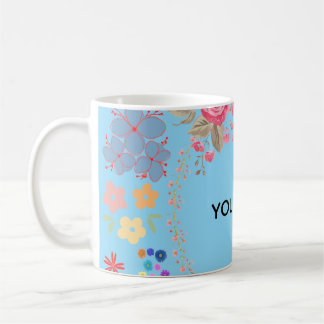 Elegante Wasserfarbe-Blumen-personalisierte Namens Kaffeetasse