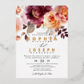 Elegante Wasserfarbe Burgundy Bouquet Blumenhochze Folieneinladung (Vorderseite)