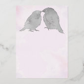 Elegante Wasserfarbe Gray Lovebirds & Pink Wedding Folieneinladung (Rückseite)