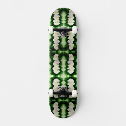 Elegante Wasserfarben Orchideen, grün botanisch Skateboard (Vorderseite)