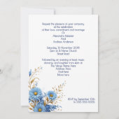 Elegante Wedding Cornflower Blue Gold Florals Einladung (Rückseite)