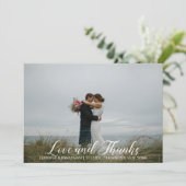 Elegante Wedding Foto Liebe & Dank White Script Dankeskarte (Stehend Vorderseite)