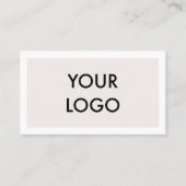 Elegante weiche Beige-Logo-Minimal Visitenkarte (Vorderseite)