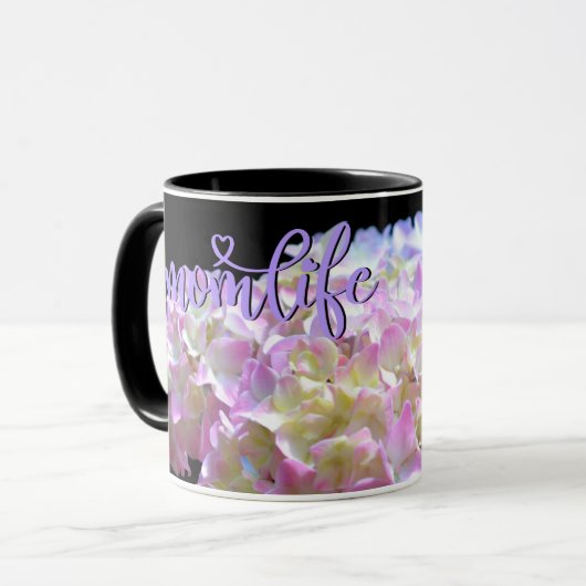Elegante weiche, rosa, gelbe, blühende Hydrangeas Tasse (Vorderseite Links)