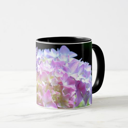 Elegante weiche, rosa, gelbe, blühende Hydrangeas Tasse (VorderseiteRechts)