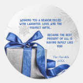 Elegante Weihnachts-Geschenkboxen mit einem blauen Runder Aufkleber (Vorderseite)