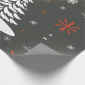 Elegante Weihnachtsbäume und Schneeflocken Geschenkpapier (Ecke)