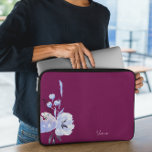 Elegante Weinkultur und Erde Rot Abstrakt Laptopschutzhülle<br><div class="desc">Elegante florale Wein Rot Abstrakte Laptop-Hülle. Schützen Sie Ihren Laptop mit diesem abstrakten Notebook-Ärmel in Rot und Beige. Einfach mit Ihrem eigenen Namen (oder einem anderen Namen) personalisieren, indem Sie auf "DIESE VORLAGE PERSONALISIEREN" klicken. Dieser Laptop-Ärmel ist für diejenigen, die gewollt, um den Laptop mit sanften pastellfarbenen Palette und persönliche...</div>