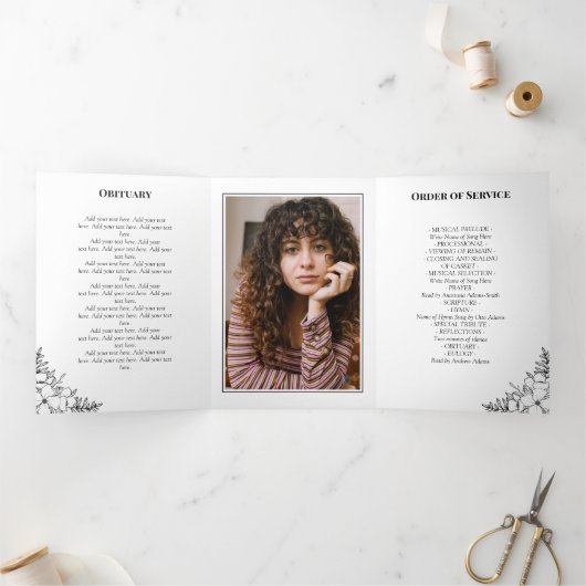 Elegante Weiße Blume Foto Beerdigung Dreifach-gefaltete Programmkarte (Innenseite)