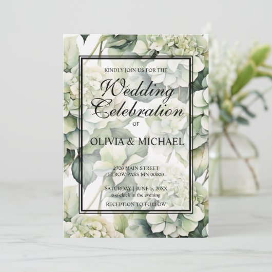 Elegante, weiße, grüne Hochzeit mit Blumen Einladung (Stehend Vorderseite)