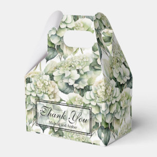 Elegante weiße, grüne Hydrangeas mit Blumen Geschenkschachtel