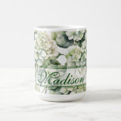 Elegante weiße, grüne Hydrangeas mit Blumen Kaffeetasse (Mittel)